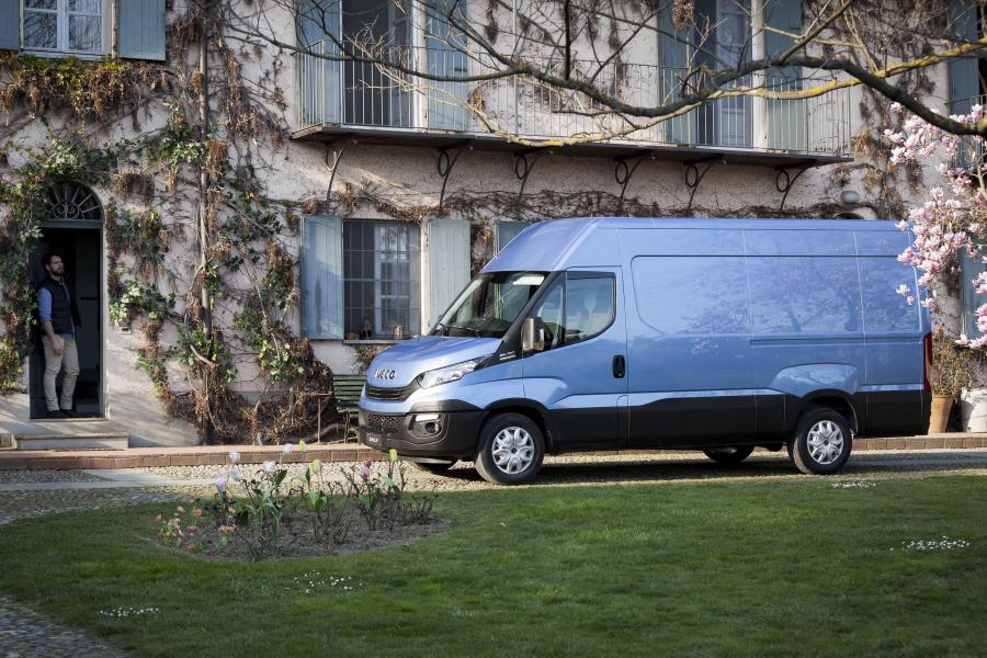  Iveco Daily Van 2016 года  (фото 5 из 30)